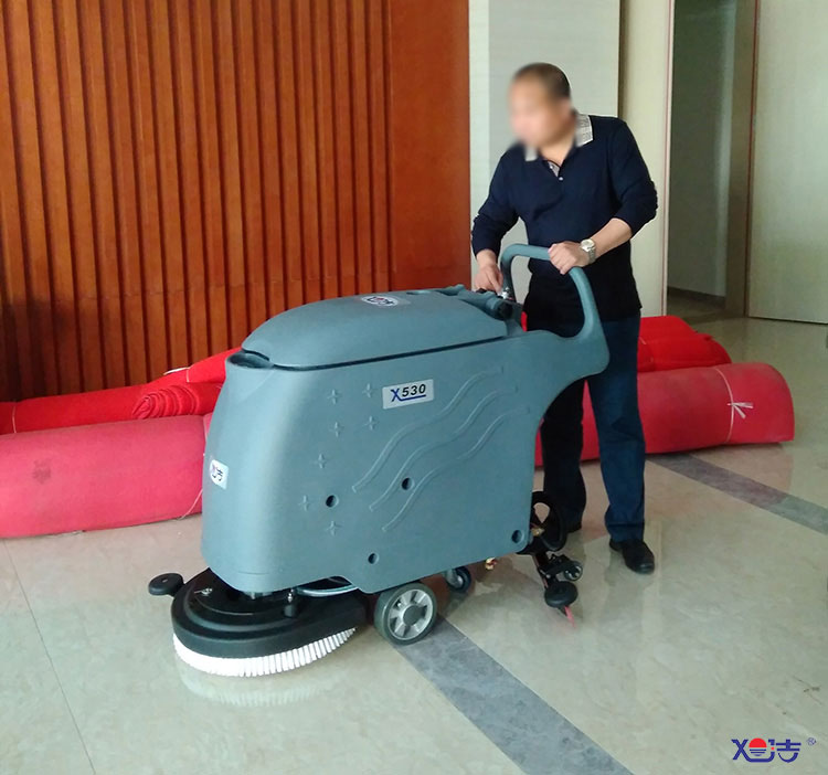 辦公室保潔，環(huán)保無(wú)污染無(wú)噪音，高效清潔-辦公室洗地機(jī)