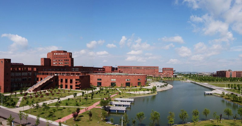 江西師范大學(xué)旭潔洗地機客戶案例-<a href=http://www.91zheyang.com target=_blank class=infotextkey>洗地機生產(chǎn)廠</a>家